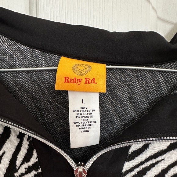 Zebra Print Ruby Rd. top - Picture 2 of 3